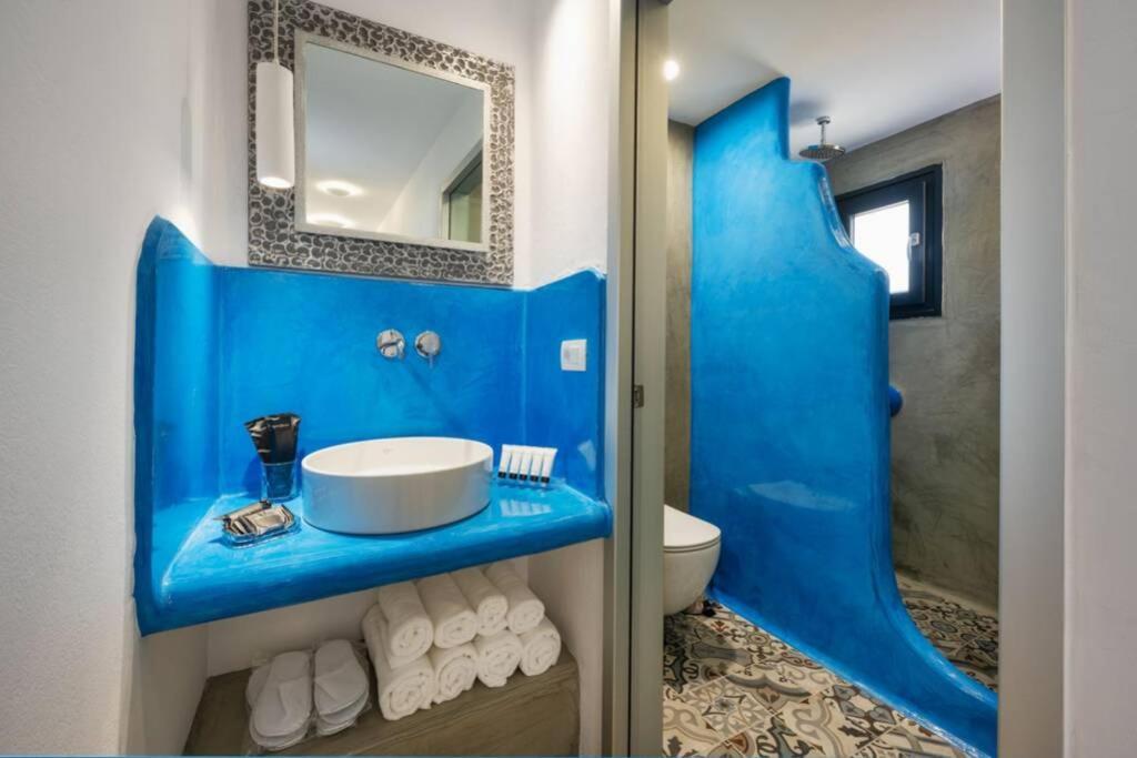 Christianna & George Luxury Hot Tub Apartment Fira  Zewnętrze zdjęcie