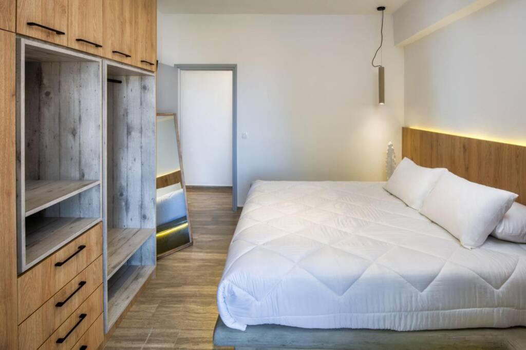 Christianna & George Luxury Hot Tub Apartment Fira  Zewnętrze zdjęcie