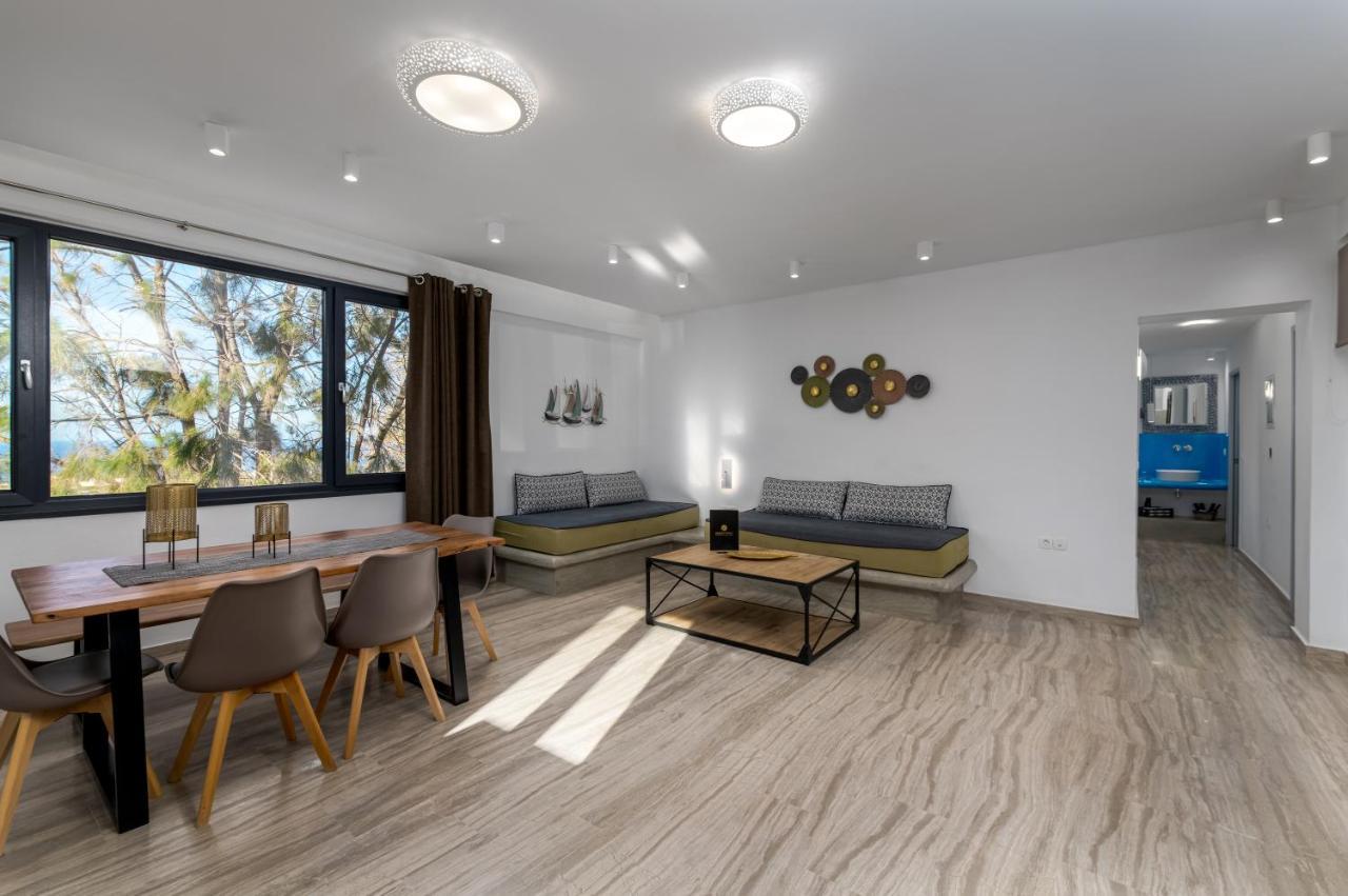 Christianna & George Luxury Hot Tub Apartment Fira  Zewnętrze zdjęcie