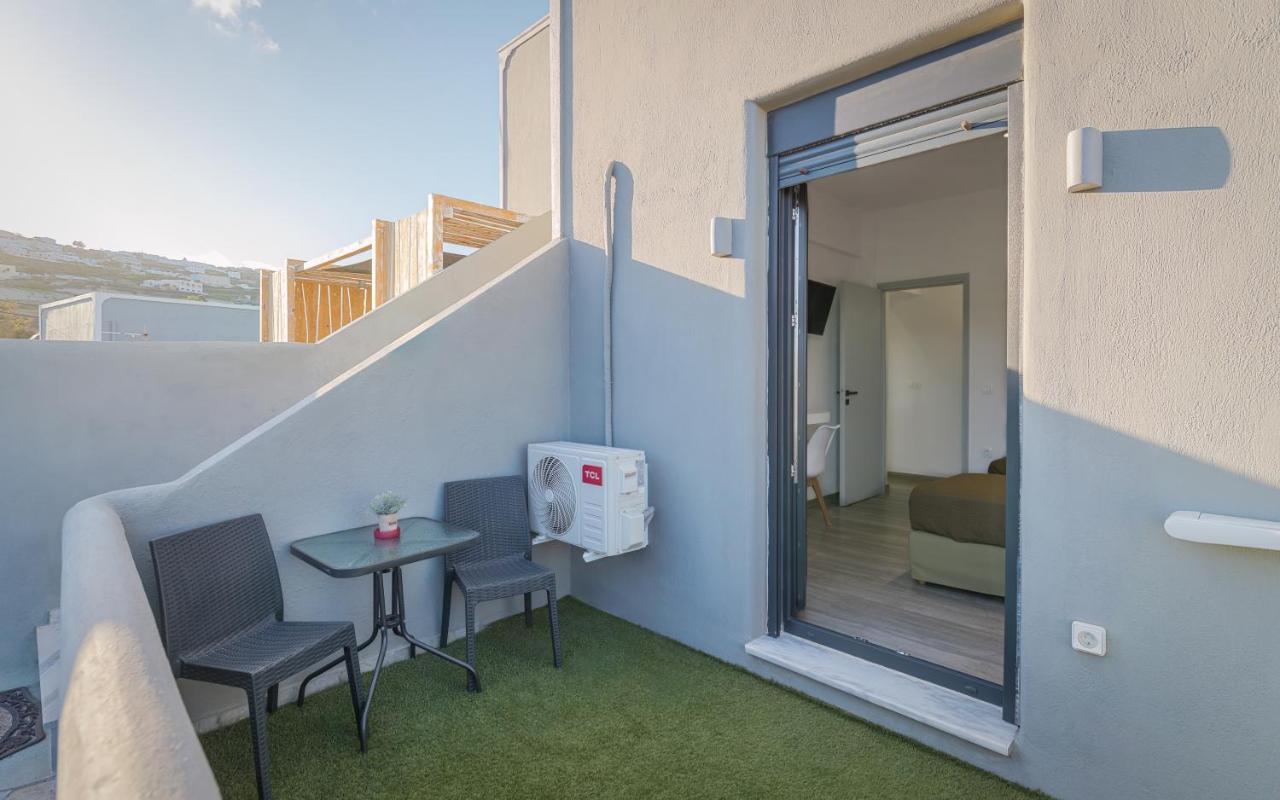 Christianna & George Luxury Hot Tub Apartment Fira  Zewnętrze zdjęcie